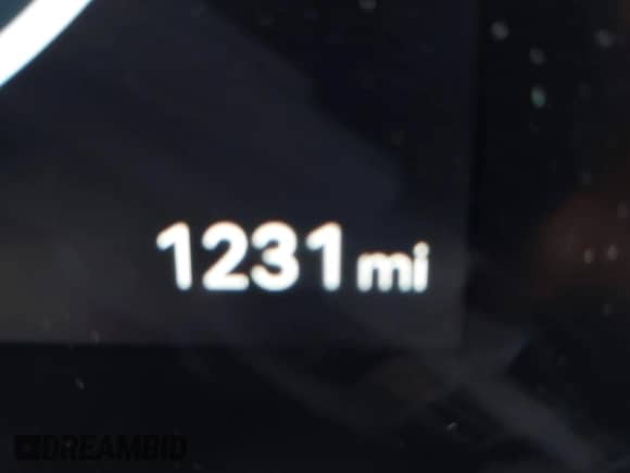 2025 Hyundai Kona Limited с VIN KM8HECA39SU275629, выставлен на аукционе IAAI как лот 43419617 с пробегом 1 231 миль миль и . История ставок и продаж доступна на DreamBid. Изображение 16.