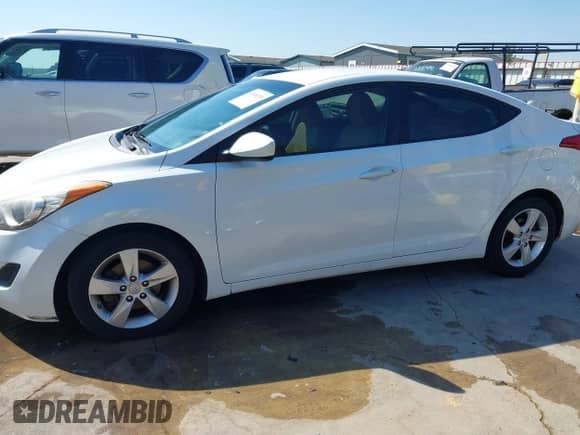 2013 Hyundai Elantra GLS with VIN 5NPDH4AE4DH393232, listed as a IAAI auction lot 43148339 with 151,629 mi miles and . Bid and sale history available at DreamBid. Image 14.