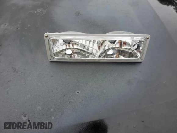 1997 Chevrolet Silverado 1500 with VIN 1GCEC14R8VZ235406, listed as a Copart auction lot 43017885 with 238,279 mi miles and Salvage title. Bid and sale history available at DreamBid. Image 12.