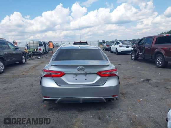 2019 Toyota Camry SE z VIN 4T1B11HK4KU789097, wystawiony jako IAAI lot #43165828 z przebiegiem 70 181 mil mil oraz . Historia ofert i sprzedaży dostępna na DreamBid. Obrazek 17.