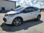 2017 Chevrolet Bolt EV Premier z VIN 1G1FX6S01H4161198, wystawiony jako Copart lot #69126883 z przebiegiem 88 117 mil mil oraz . Historia ofert i sprzedaży dostępna na DreamBid. Obrazek 1.