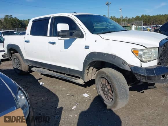 2013 Toyota Tundra Limited с VIN 5TFHW5F12DX312459, выставлен на аукционе IAAI как лот 41303176 с пробегом 289 393 миль миль и . История ставок и продаж доступна на DreamBid. Изображение 17.