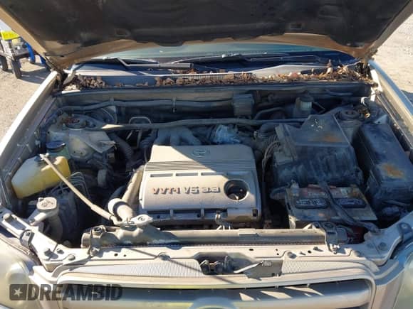 2004 Toyota Highlander with VIN JTEGP21A440018239, listed as a IAAI auction lot 43548758 with 263,234 mi miles and . Bid and sale history available at DreamBid. Image 10.