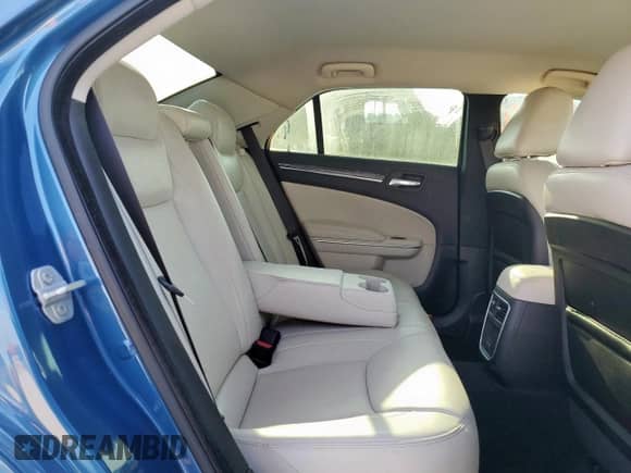 2022 Chrysler 300 Touring L с VIN 2C3CCADG4NH158849, выставлен на аукционе Copart как лот 68211745 с пробегом 36 154 миль миль и Списание • Salvage title. История ставок и продаж доступна на DreamBid. Изображение 10.