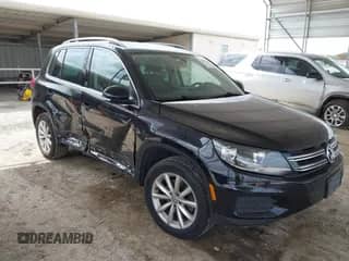 2017 Volkswagen Tiguan Wolfsburg Edition с VIN WVGRV7AX5HW501063, выставлен на аукционе IAAI как лот 42099362 с пробегом 76 597 миль миль и . История ставок и продаж доступна на DreamBid. Изображение 1.