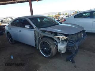 2014 Nissan Maxima SV with VIN 1N4AA5APXEC475581, listed as a IAAI auction lot 42554613 with 156,412 mi miles and . Bid and sale history available at DreamBid. Image 1.