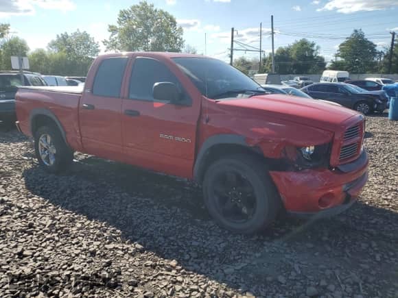 2002 Dodge 1500 с VIN 1D7HU18N62J213485, выставлен на аукционе Copart как лот 71502835 с пробегом 187 096 миль миль и Списание • Salvage title. История ставок и продаж доступна на DreamBid. Изображение 4.