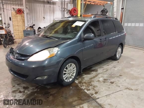 2010 Toyota Sienna XLE с VIN 5TDYK4CC2AS309994, выставлен на аукционе IAAI как лот 41487495 с пробегом Не указан миль и . История ставок и продаж доступна на DreamBid. Изображение 2.