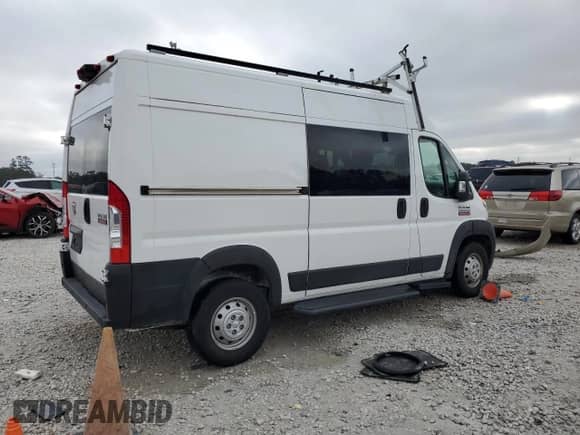 2020 Ram ProMaster Cargo z VIN 3C6TRVBG7LE116325, wystawiony jako Copart lot #86352694 z przebiegiem 30 230 mil mil oraz Szkoda całkowita • Salvage title. Historia ofert i sprzedaży dostępna na DreamBid. Obrazek 3.