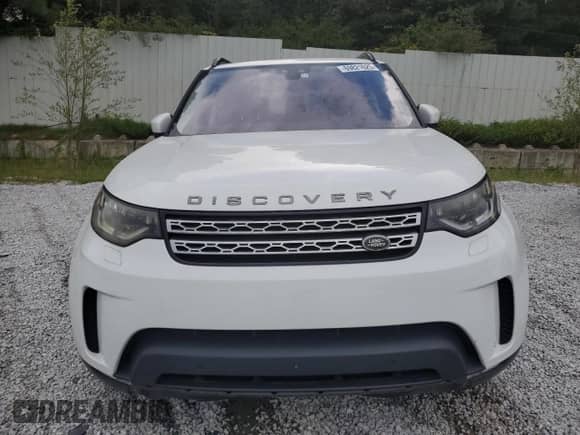 2017 Land Rover Discovery HSE with VIN SALRRBBV8HA005740, listed as a Copart auction lot 69821625 with 54,147 mi miles and Clean title. Bid and sale history available at DreamBid. Image 5.
