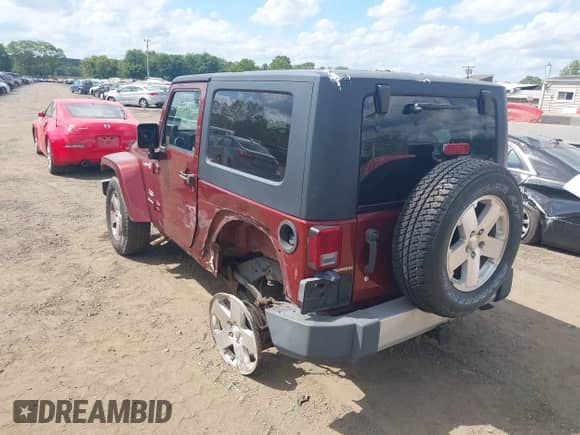2008 Jeep Wrangler Sahara с VIN 1J4FA54168L647000, выставлен на аукционе IAAI как лот 43149067 с пробегом 42 146 миль миль и . История ставок и продаж доступна на DreamBid. Изображение 17.