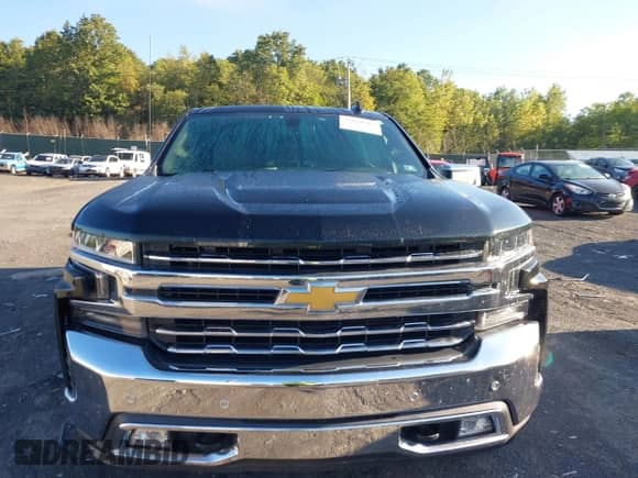 2019 Chevrolet Silverado 1500 LTZ z VIN 3GCUYGED1KG263269, wystawiony jako IAAI lot #43161983 z przebiegiem 60 616 mil mil oraz . Historia ofert i sprzedaży dostępna na DreamBid. Obrazek 12.