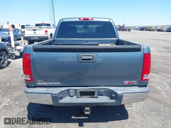 2008 GMC Sierra 1500 SL with VIN 2GTEK13C981120049, listed as a IAAI auction lot 41968873 with 100,890 mi miles and . Bid and sale history available at DreamBid. Image 16.