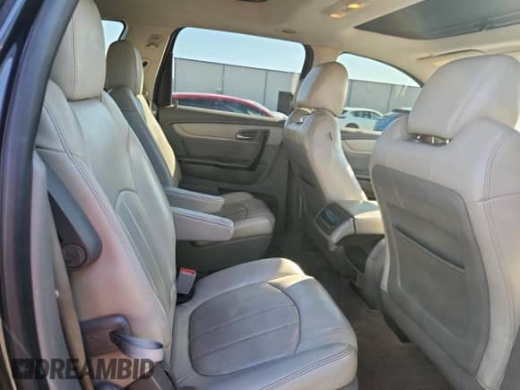 2015 Chevrolet Traverse LTZ z VIN 1GNKRJKD4FJ252395, wystawiony jako Copart lot #65991755 z przebiegiem 176 831 mil mil oraz Szkoda całkowita • Salvage title. Historia ofert i sprzedaży dostępna na DreamBid. Obrazek 11.