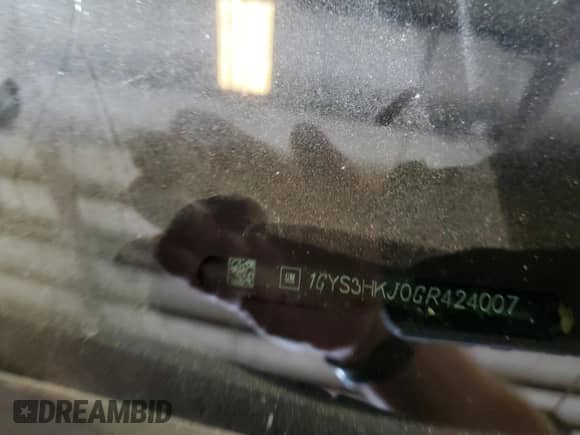 2016 Cadillac Escalade ESV Luxury Collection с VIN 1GYS3HKJ0GR424007, выставлен на аукционе Copart как лот 53545305 с пробегом 127 440 миль миль и На запчасти • Non repairable. История ставок и продаж доступна на DreamBid. Изображение 13.