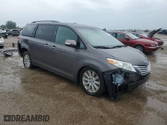 2013 Toyota Sienna XLE AAS z VIN 5TDYK3DC6DS358063, wystawiony jako Copart lot #66729285 z przebiegiem 205 778 mil mil oraz Szkoda całkowita • Salvage title. Historia ofert i sprzedaży dostępna na DreamBid. Obrazek 4.