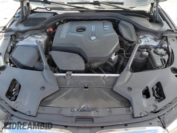 2018 BMW 5 Series 530i z VIN WBAJA5C58JWA37382, wystawiony jako Copart lot #72099975 z przebiegiem 42 536 mil mil oraz Szkoda całkowita • Salvage title. Historia ofert i sprzedaży dostępna na DreamBid. Obrazek 11.