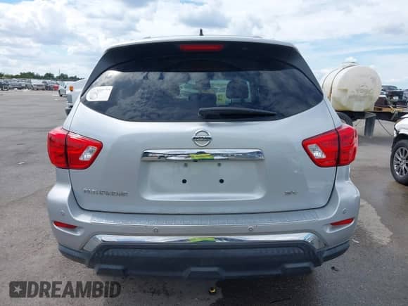 2017 Nissan Pathfinder S with VIN 5N1DR2MN7HC912686, listed as a IAAI auction lot 43404712 with 148,951 mi miles and . Bid and sale history available at DreamBid. Image 17.