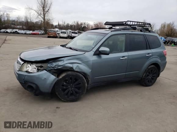 2012 Subaru Forester X Premium z VIN JF2SHBDC4CG444612, wystawiony jako Copart lot #49809885 z przebiegiem 109 953 mil mil oraz Szkoda całkowita • Salvage title. Historia ofert i sprzedaży dostępna na DreamBid. Obrazek 1.