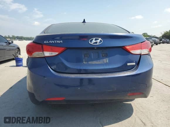 2013 Hyundai Elantra GLS z VIN KMHDH4AEXDU764282, wystawiony jako Copart lot #63598435 z przebiegiem 127 794 mil mil oraz Nie do naprawy • Non repairable. Historia ofert i sprzedaży dostępna na DreamBid. Obrazek 6.