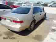 1997 Toyota Camry LE z VIN JT2BF22K5V0069221, wystawiony jako IAAI lot #43226716 z przebiegiem 173 501 mil mil oraz . Historia ofert i sprzedaży dostępna na DreamBid. Obrazek 4.