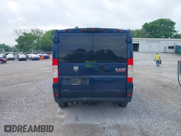 2021 Ram ProMaster Cargo с VIN 3C6LRVAG4ME584158, выставлен на аукционе IAAI как лот 41916644 с пробегом 47 622 миль миль и . История ставок и продаж доступна на DreamBid. Изображение 16.