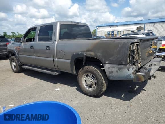 2006 Chevrolet Silverado 1500HD LT2 с VIN 1GCGK13U46F114294, выставлен на аукционе Copart как лот 63991285 с пробегом 117 556 миль миль и Списание • Salvage title. История ставок и продаж доступна на DreamBid. Изображение 2.