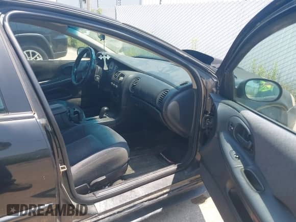 2001 Dodge Intrepid SE z VIN 2B3HD46R01H652359, wystawiony jako IAAI lot #42447052 z przebiegiem 199 974 mil mil oraz . Historia ofert i sprzedaży dostępna na DreamBid. Obrazek 5.