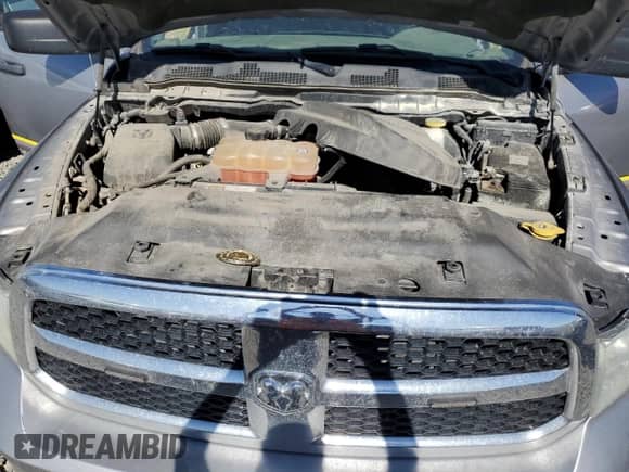 2019 Ram 1500 Tradesman z VIN 1C6RR7SM6KS675646, wystawiony jako Copart lot #59021904 z przebiegiem 81 125 mil mil oraz Szkoda całkowita • Salvage title. Historia ofert i sprzedaży dostępna na DreamBid. Obrazek 11.
