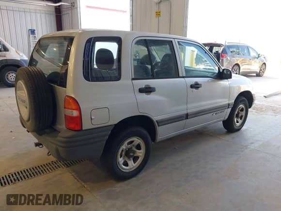2000 Chevrolet Tracker с VIN 2CNBJ13C3Y6935898, выставлен на аукционе IAAI как лот 42889332 с пробегом 137 714 миль миль и . История ставок и продаж доступна на DreamBid. Изображение 4.