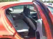 2012 Toyota Prius One z VIN JTDKDTB38C1017620, wystawiony jako IAAI lot #42647343 z przebiegiem 146 011 mil mil oraz . Historia ofert i sprzedaży dostępna na DreamBid. Obrazek 8.