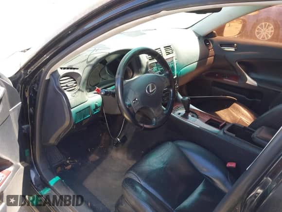 2006 Lexus IS 250 с VIN JTHCK262365000600, выставлен на аукционе IAAI как лот 42927424 с пробегом 283 761 миль миль и . История ставок и продаж доступна на DreamBid. Изображение 5.