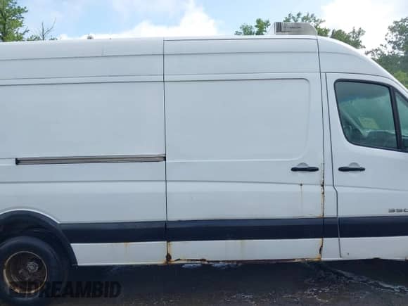 2008 Dodge Sprinter with VIN WD0PF145985271010, listed as a IAAI auction lot 42442110 with 253,318 mi miles and . Bid and sale history available at DreamBid. Image 13.