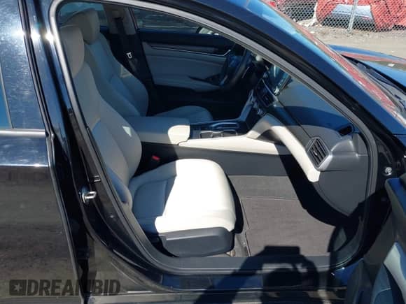 2018 Honda Accord with VIN 1HGCV3F10JA010119, listed as a IAAI auction lot 43362793 with 206,392 mi miles and . Bid and sale history available at DreamBid. Image 5.