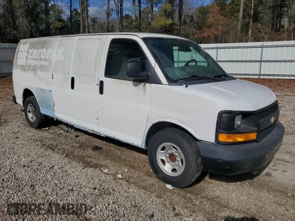 2014 Chevrolet Express Cargo with VIN 1GCWGGBA3E1210372, listed as a Copart auction lot 42110205 with 124,309 mi miles and Clean title. Bid and sale history available at DreamBid. Image 4.
