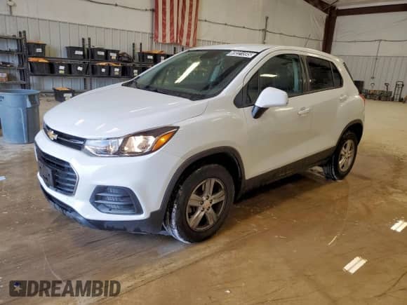 2021 Chevrolet Trax LS z VIN KL7CJNSB5MB302297, wystawiony jako Copart lot #69221595 z przebiegiem 114 078 mil mil oraz Czysty tytuł • Clean title. Historia ofert i sprzedaży dostępna na DreamBid. Obrazek 1.