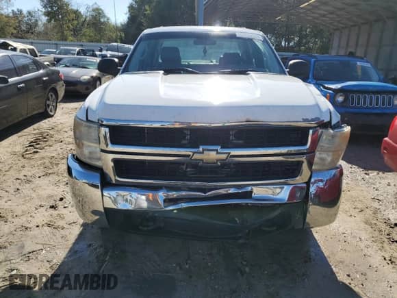 2009 Chevrolet Silverado 2500HD Work Truck с VIN 1GCHC43K99F144882, выставлен на аукционе Copart как лот 82774324 с пробегом Не указан миль и Списание • Salvage title. История ставок и продаж доступна на DreamBid. Изображение 5.