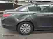 2011 Honda Accord LX z VIN 1HGCP2F39BA152024, wystawiony jako IAAI lot #43154335 z przebiegiem 161 457 mil mil oraz . Historia ofert i sprzedaży dostępna na DreamBid. Obrazek 6.