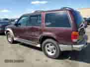 1999 Ford Explorer XLT с VIN 1FMZU34E3XUB50850, выставлен на аукционе Copart как лот 52257815 с пробегом 162 360 миль миль и Списание • Salvage title. История ставок и продаж доступна на DreamBid. Изображение 2.