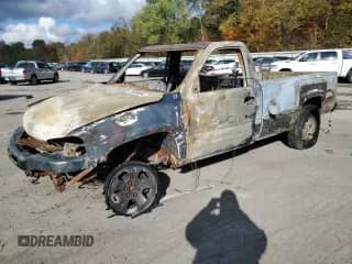 2005 GMC Sierra 1500 SLE z VIN 1GTEK14T25Z101554, wystawiony jako Copart lot #75849684 z przebiegiem Nie podano mil oraz Szkoda całkowita • Salvage title. Historia ofert i sprzedaży dostępna na DreamBid. Obrazek 1.