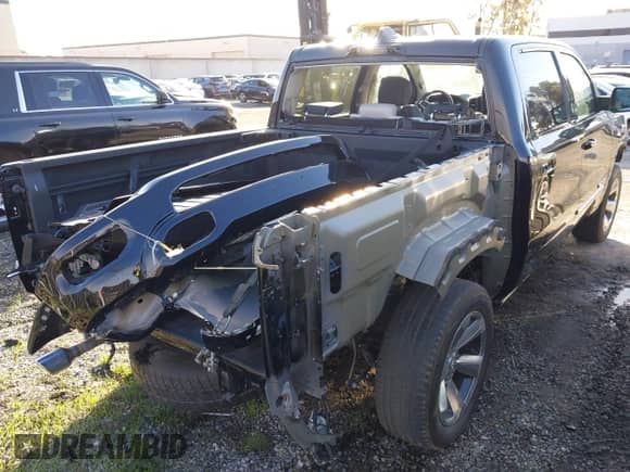 2022 Ram 1500 Limited z VIN 1C6RREHT7NN178689, wystawiony jako IAAI lot #41283286 z przebiegiem 18 698 mil mil oraz . Historia ofert i sprzedaży dostępna na DreamBid. Obrazek 4.