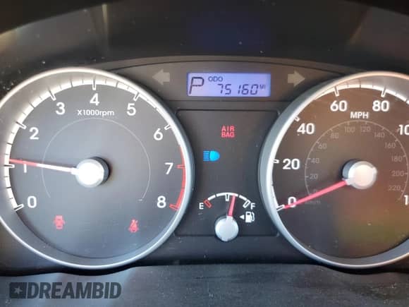 2010 Hyundai Accent GS z VIN KMHCM3AC3AU168796, wystawiony jako Copart lot #80255565 z przebiegiem 75 160 mil mil oraz Szkoda całkowita • Salvage title. Historia ofert i sprzedaży dostępna na DreamBid. Obrazek 9.