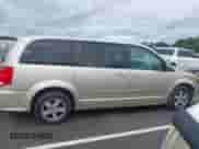 2012 Dodge Grand Caravan SXT z VIN 2C4RDGCG1CR399332, wystawiony jako IAAI lot #43444930 z przebiegiem 151 325 mil mil oraz . Historia ofert i sprzedaży dostępna na DreamBid. Obrazek 13.