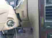 2009 Ford Explorer Limited z VIN 1FMEU75EX9UA34987, wystawiony jako IAAI lot #41848673 z przebiegiem 203 661 mil mil oraz . Historia ofert i sprzedaży dostępna na DreamBid. Obrazek 11.