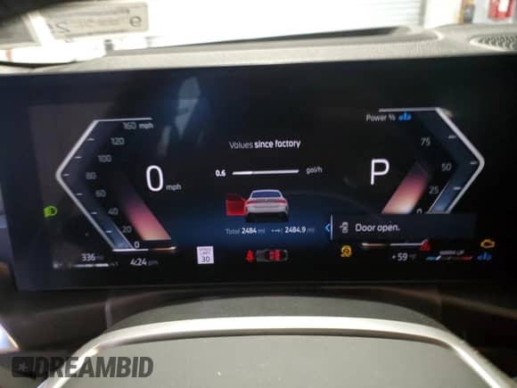 2025 BMW 4 Series 430i xDrive with VIN WBA33FB01SFU24563, listed as a Copart auction lot 46817575 with 2,484 mi miles and Clean title. Bid and sale history available at DreamBid. Image 9.