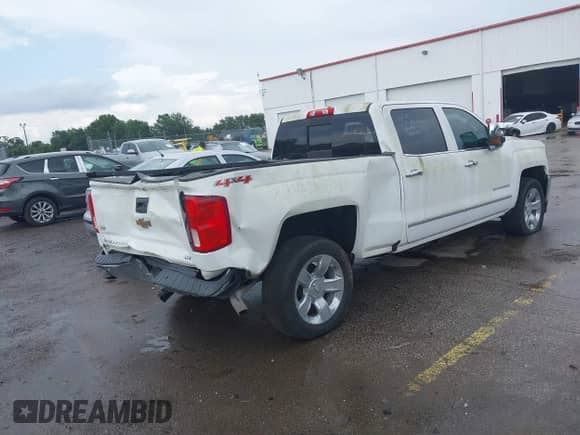 2017 Chevrolet Silverado 1500 LTZ с VIN 3GCUKSEJ7HG465570, выставлен на аукционе IAAI как лот 43061782 с пробегом 36 462 миль миль и . История ставок и продаж доступна на DreamBid. Изображение 4.