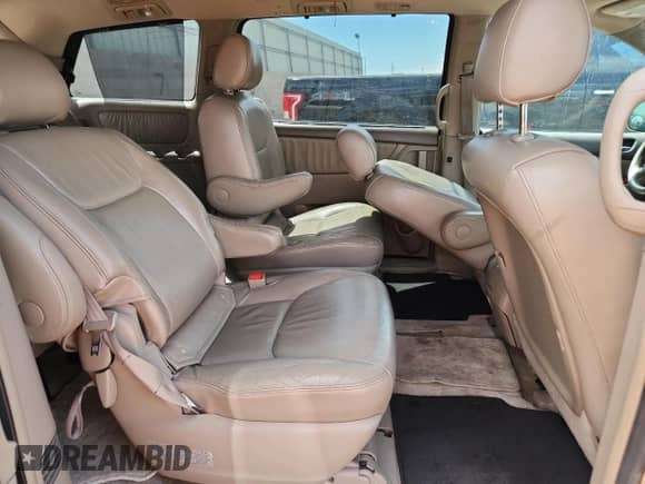 2006 Toyota Sienna XLE z VIN 5TDZA22C36S551052, wystawiony jako Copart lot #70466395 z przebiegiem 174 076 mil mil oraz Szkoda całkowita • Salvage title. Historia ofert i sprzedaży dostępna na DreamBid. Obrazek 11.