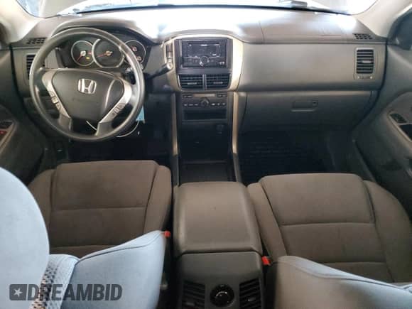 2006 Honda Pilot EX с VIN 2HKYF18406H543908, выставлен на аукционе Copart как лот 84388705 с пробегом 249 082 миль миль и Чистый • Clean title. История ставок и продаж доступна на DreamBid. Изображение 8.