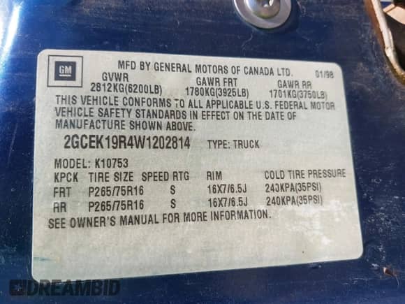 1998 Chevrolet Silverado 1500 z VIN 2GCEK19R4W1202814, wystawiony jako IAAI lot #43276189 z przebiegiem 380 182 mil mil oraz . Historia ofert i sprzedaży dostępna na DreamBid. Obrazek 9.