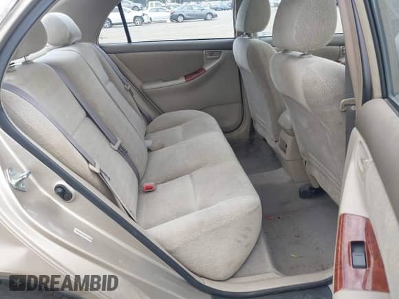 2004 Toyota Corolla CE z VIN 1NXBR38E14Z295801, wystawiony jako IAAI lot #43185740 z przebiegiem 114 951 mil mil oraz . Historia ofert i sprzedaży dostępna na DreamBid. Obrazek 8.